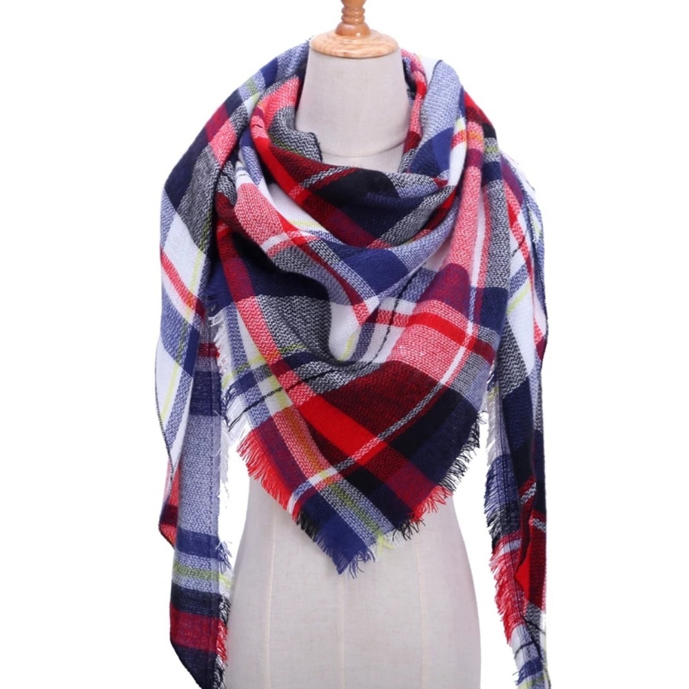 ❤ Oversized plaid  Triangle Scarf ❤